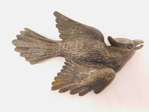 lot 42 image: Vintage Pewter Cardinal in Flight Brooch