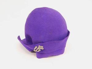 lot 50 image: Purple Felt Hat