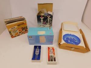 lot 96 image: Housewares
