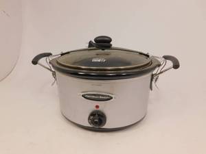 lot 99 image: Hamilton Beach Stay or Go Crock Pot