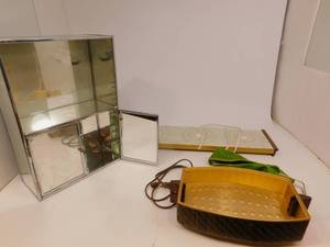 lot 100 image: Housewares