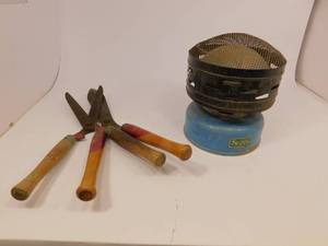 lot 103 image: Outdoor Heater  2 Hedge Cutters