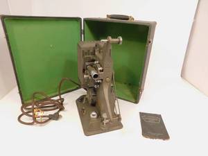 lot 115 image: Antique Keystone 8mm Projector