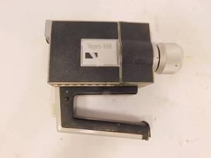lot 117 image: Vintage Capro 400 Movie Camera