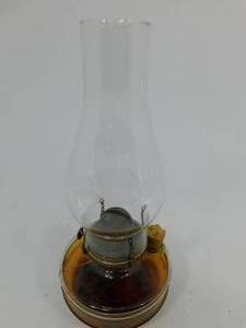 lot 162 image: Vintage Hurricane Lamp