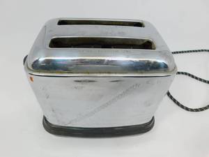 lot 164 image: Vintage Proctor Pop Up Toaster