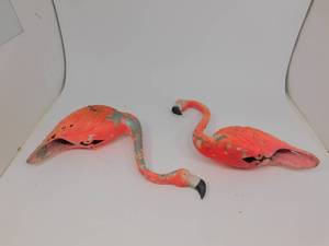 lot 174 image: 2 Vintage Cast Iron Garden Flamingos
