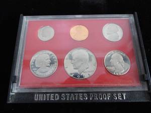 lot 3 image: Proof Set 1981