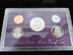 lot 5 image: Proof Set 1992