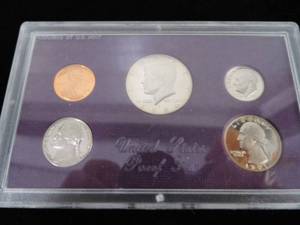 lot 9 image: Proof Set 1986