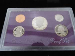 lot 11 image: Proof Set 1988