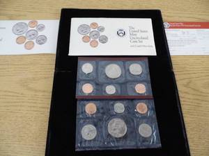 lot 42 image: Uncirculated Coin Set 1992
