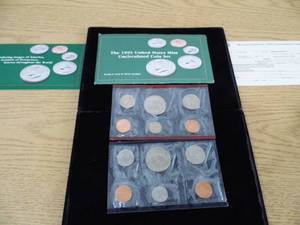 lot 43 image: Uncirculated Coin Set 1993