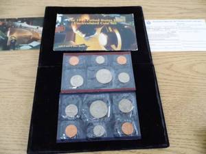 lot 45 image: Uncirculated Coin Set 1995