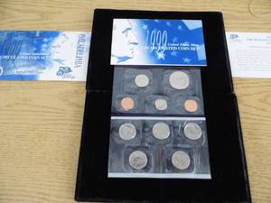 lot 49 image: Uncirculated Coin Set 1999 P