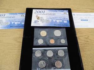 lot 55 image: Uncirculated Coin Set 2001 P