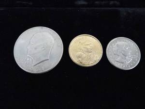 lot 61 image: 1st Year Issue Coins