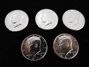 lot 82 image: Lot of 5 NIFC 2019 D Half Dollars