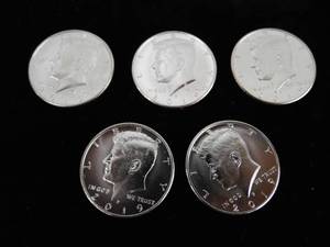 lot 83 image: Lot of 5 NIFC 2019 D Half Dollars