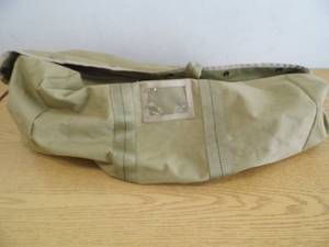 lot 4 image: Parachute Bag