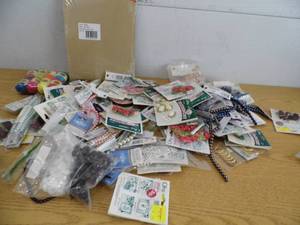 lot 13 image: Craft Items