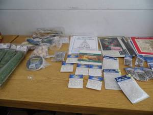 lot 16 image: Craft Items