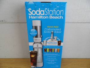 lot 22 image: New Hamilton Beach Soda Station