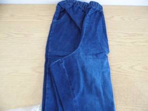 lot 30 image: New Shorts