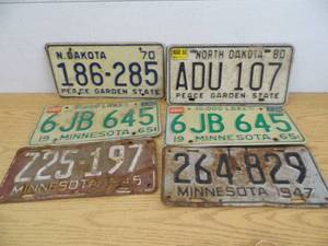 lot 49 image: Vintage License Plates