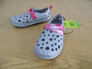 lot 85 image: New Western Child Shoes