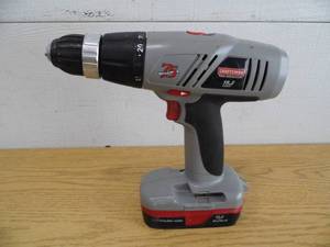 lot 100 image: Craftsman Ion Drill