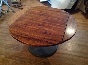 lot 16 image: 48 Round - 34 Square Table
