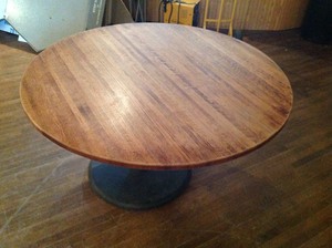 lot 17 image: 60 Round Solid Wood Table