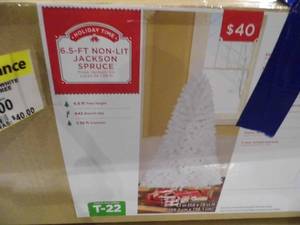 lot 38 image: White Christmas Tree