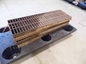 lot 48 image: Lot of 4 Metal Grates