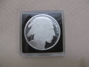 lot 90 image: commemorative .999 silver coin