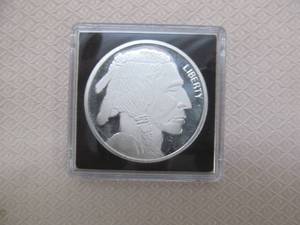 lot 92 image: commemorative .999 silver coin