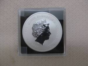 lot 101 image: commemorative .999 silver coin