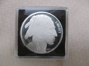 lot 113 image: commemorative .999 silver coin
