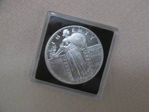 lot 124 image: commemorative .999 silver coin