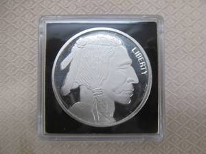 lot 130 image: commemorative .999 silver coin