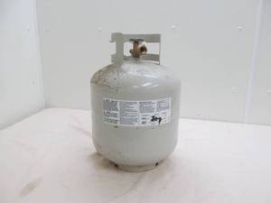 lot 220 image: LP tank