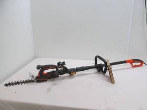 lot 222 image: hedge trimmer