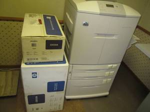 lot 100 image: HP Color Laser Jet 9500hdn Printer ...