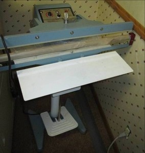 lot 103 image: Uline Heat Sealer...