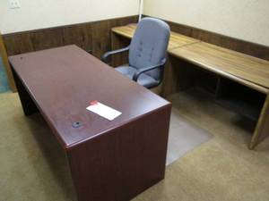 lot 150 image: (3) Office Desks With Chair