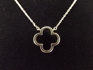 lot 23 image: .925 Sterling Silver Inlayed Onyx Alhambra Vermeil Pendant Necklace