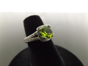 lot 53 image: .925 Sterling Silver Faceted Peridot Crystal Ring Size 5