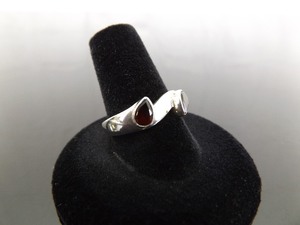 lot 62 image: .925 Sterling Silver Pear Cut Garnet Ring Size 8.75