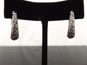lot 95 image: .925 Sterling Silver Art Nouveau Scrolled Oval Hoop Latch Earrings